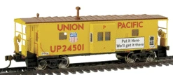 Walthers 932-7624 HO Scale International Bay Window Caboose Union Pacific UP 24501 - NOS