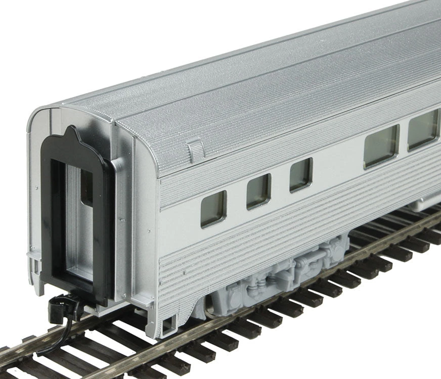 Walthers Mainline 910-30200 HO Scale 85' Budd Small Window Coach Undecorated - Image 2